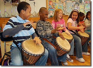 kids drumming